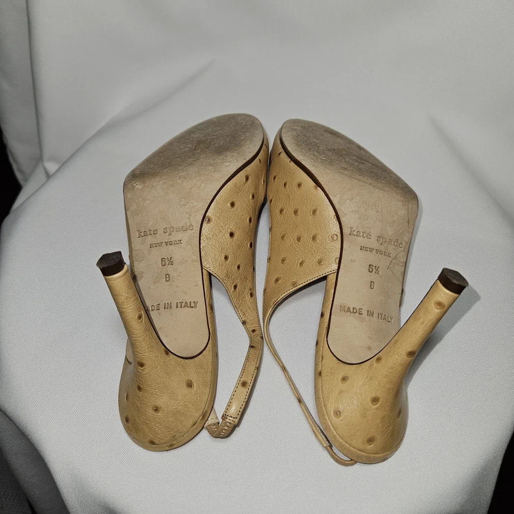 Kate Spade Pumps Tan Leather Ostrich Round Ornament Toe Slingback Size 6.5 B - Picture 5 of 7